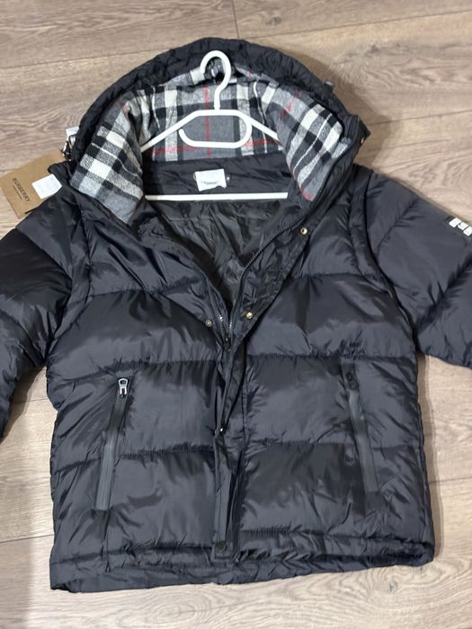 Geaca burberry puffer neagra