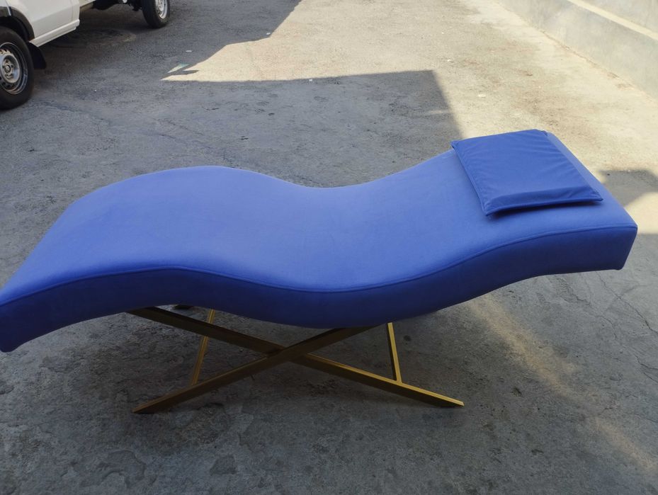 Анатомическая кушетка