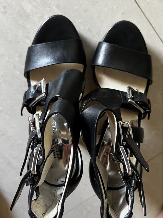 Michael Kors Lucinda черни сандали на ток