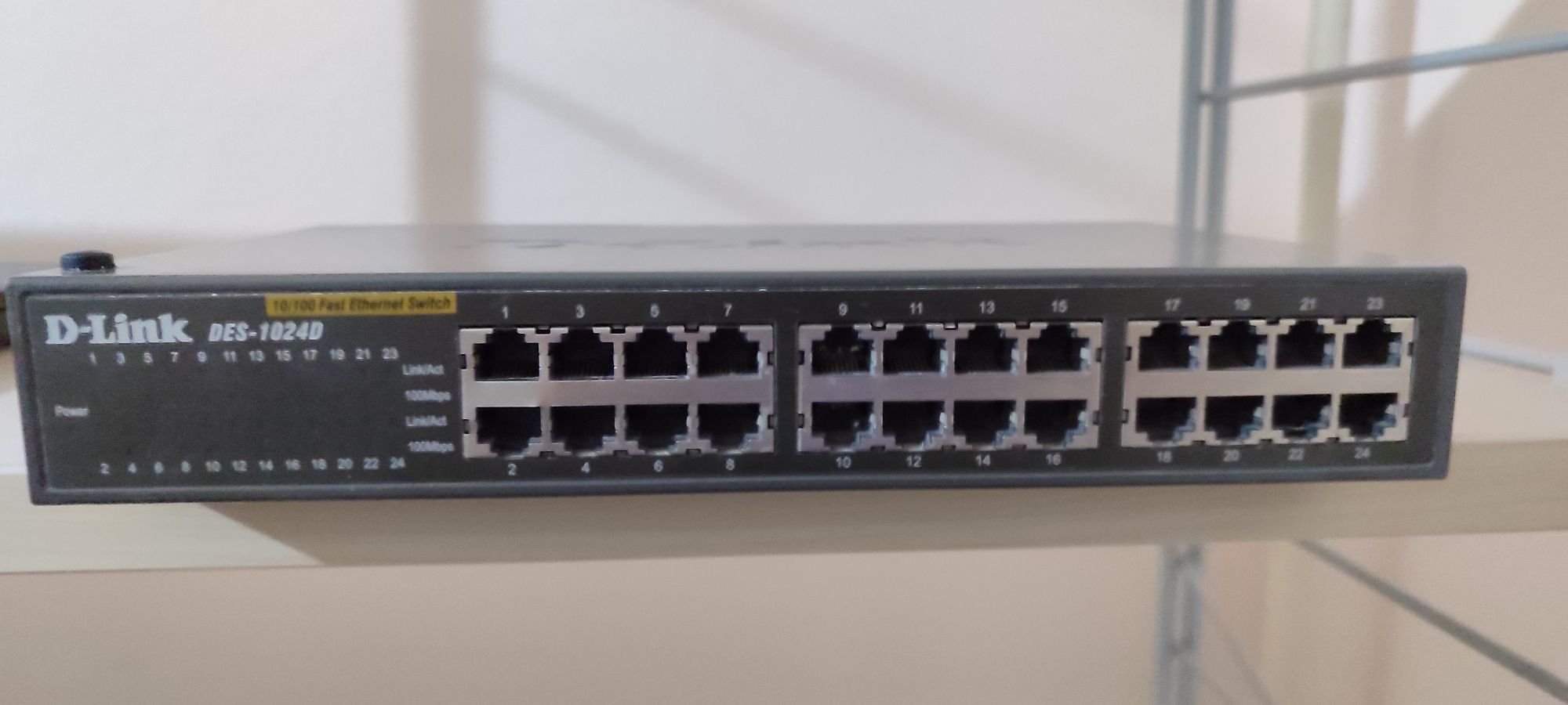 D-Link DES-1024D