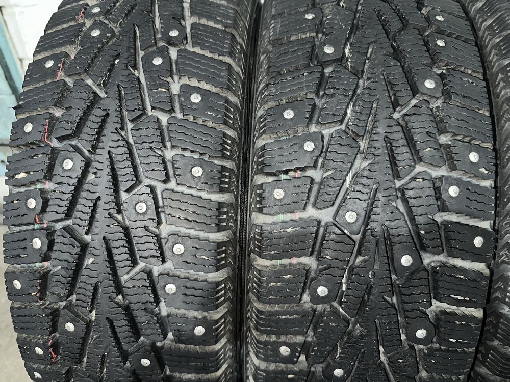Продам зимние шины 185/60 R14.