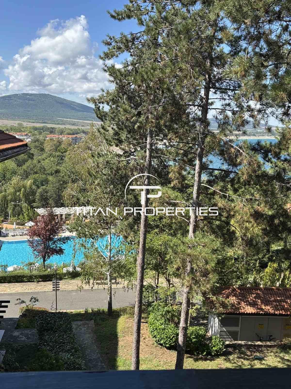 Тристаен апартамент в гр. Созопол с гледка море