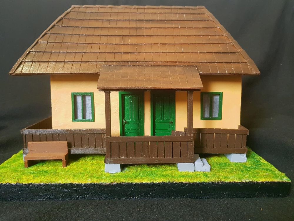 Casa in miniatura . Cadou handmade . Casuta batraneasca
