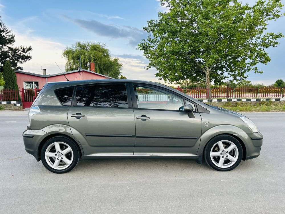 Toyota Corolla verso
