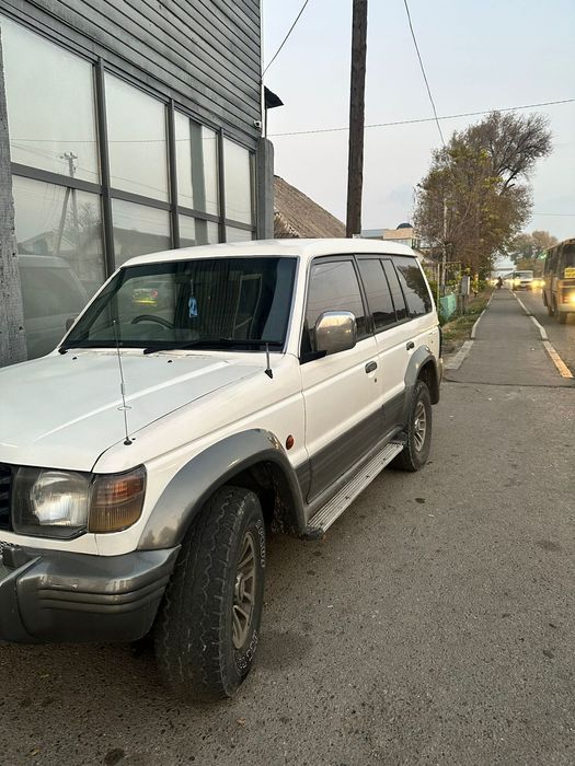 Продам Митсубиси поджеро