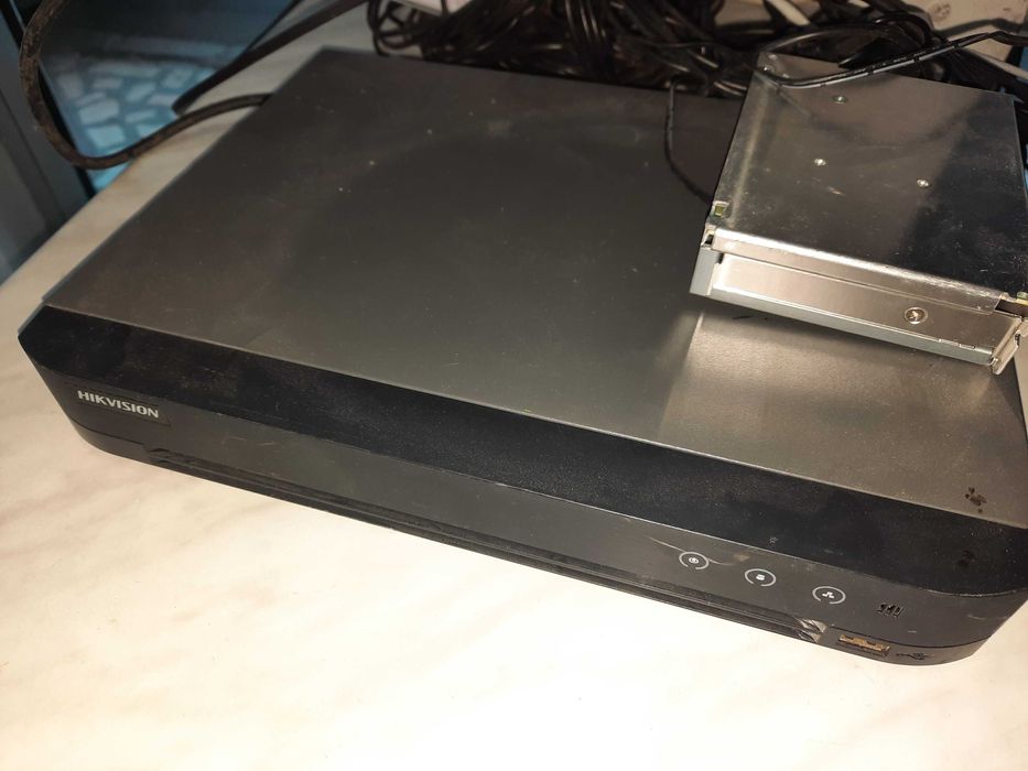 Sistem supraveghere 8 camere