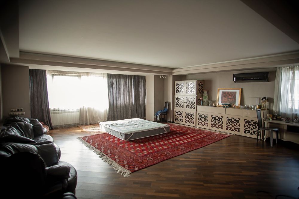 Срочная продажа! Большая квартира, на Хамида Алимджана. 18 этаж