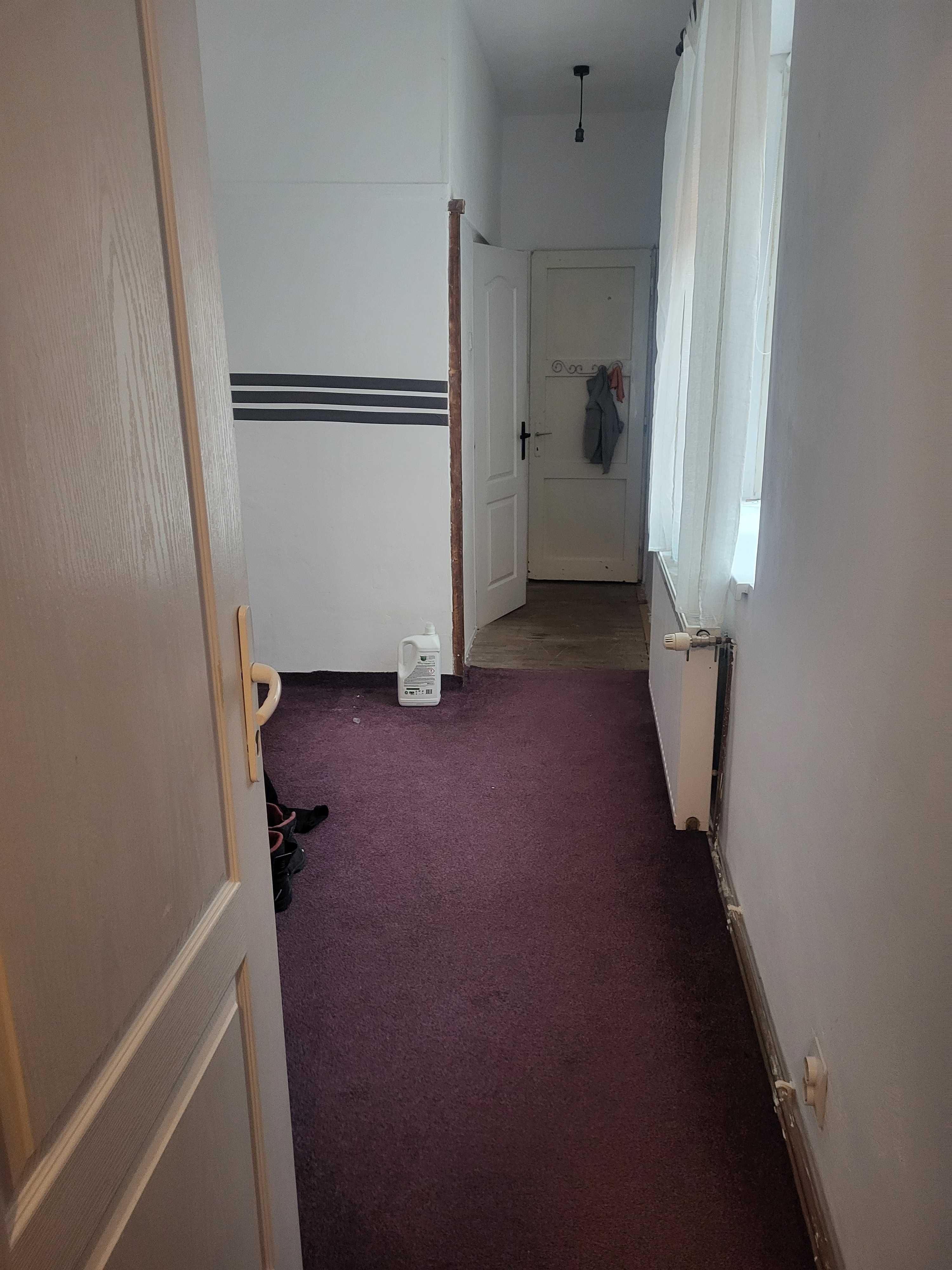 Vand apartament 3 camere
