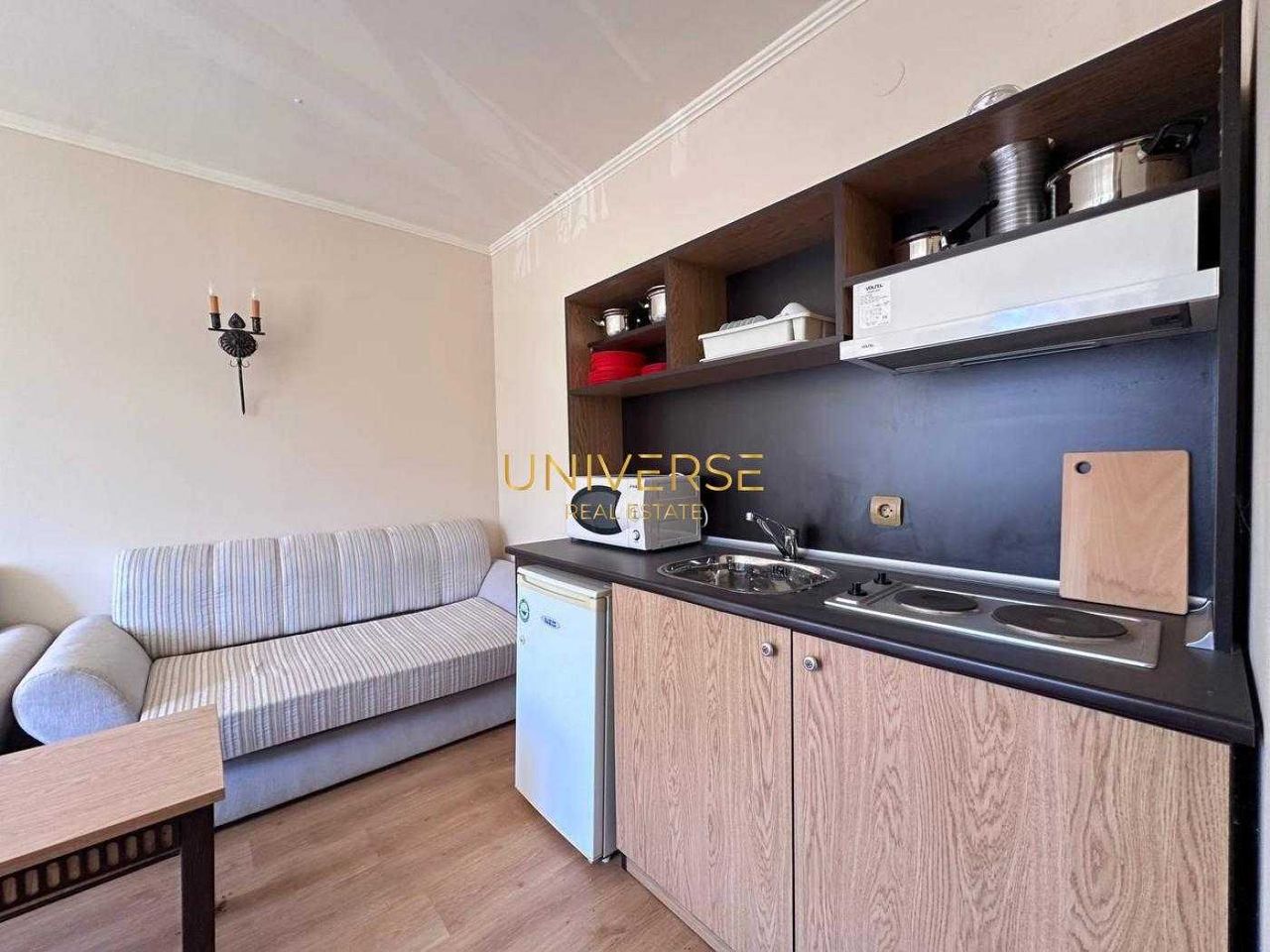 Продава се Двустаен апартамент в к.к. Елените - 55 кв.м за 928 €/кв.м - Снимка #4