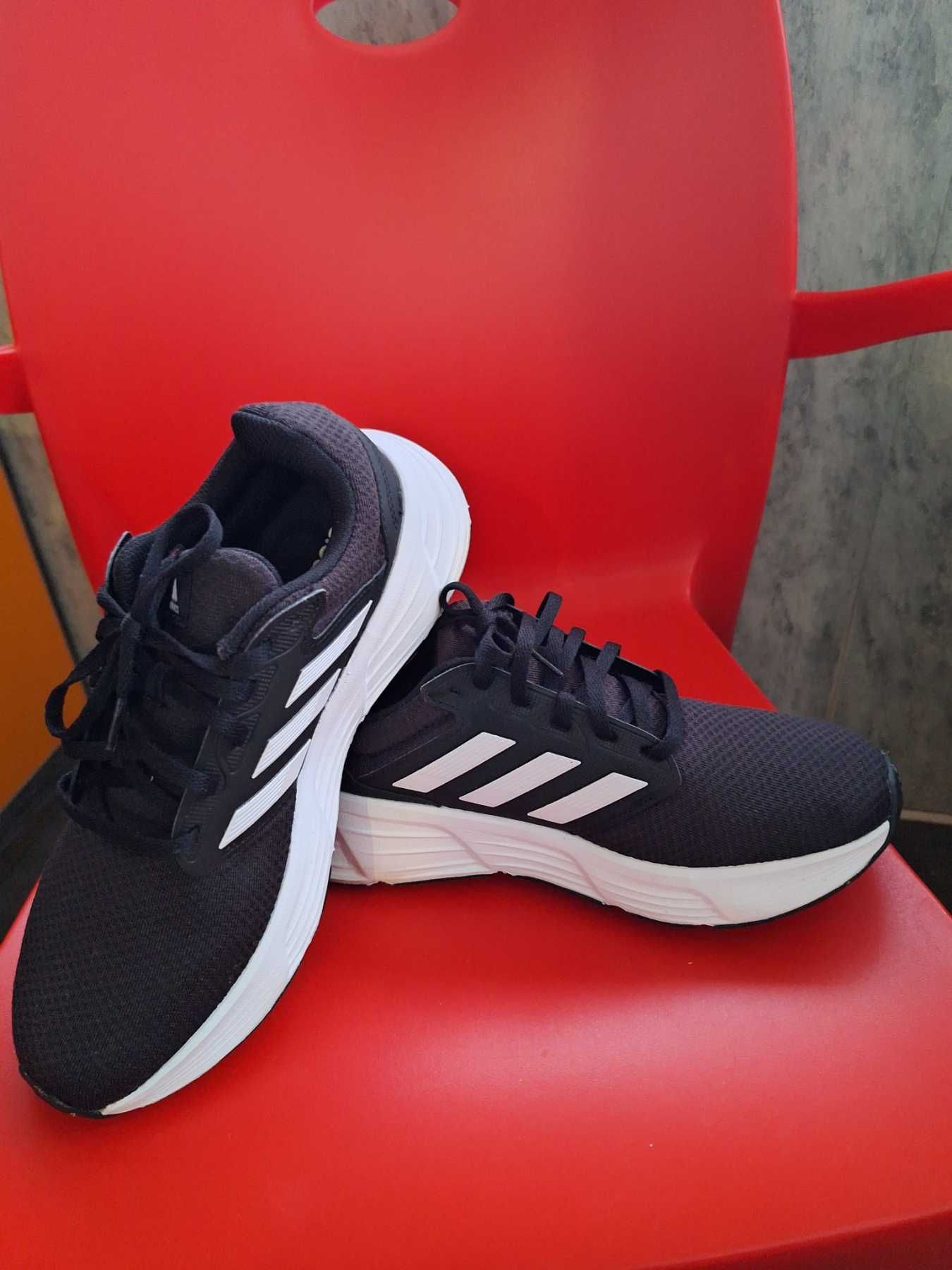Маратонки Adidas