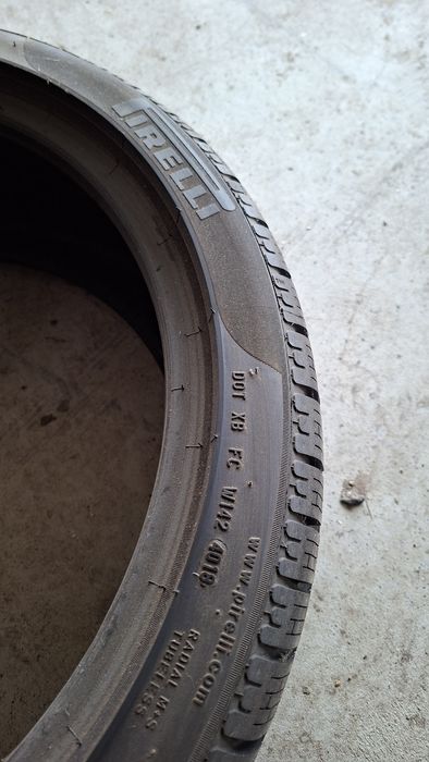 1buc 235 40 R19 Pirelli iarna M+S cauciucuri anvelopa MS 19