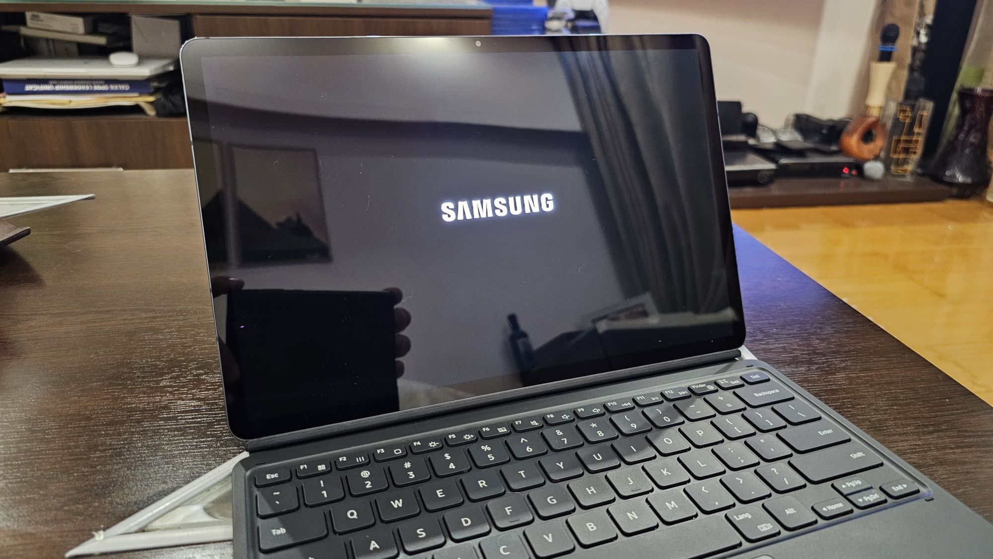 Vând tableta Samsung S7 plus 5G