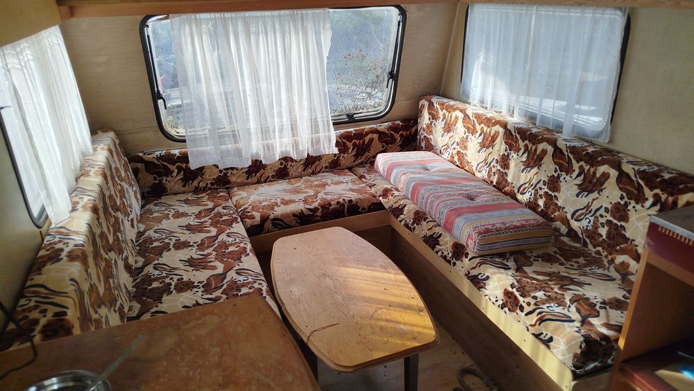 Каравана без документи за регистрация