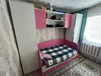 Продам детский гарнитур с двумя кроватью