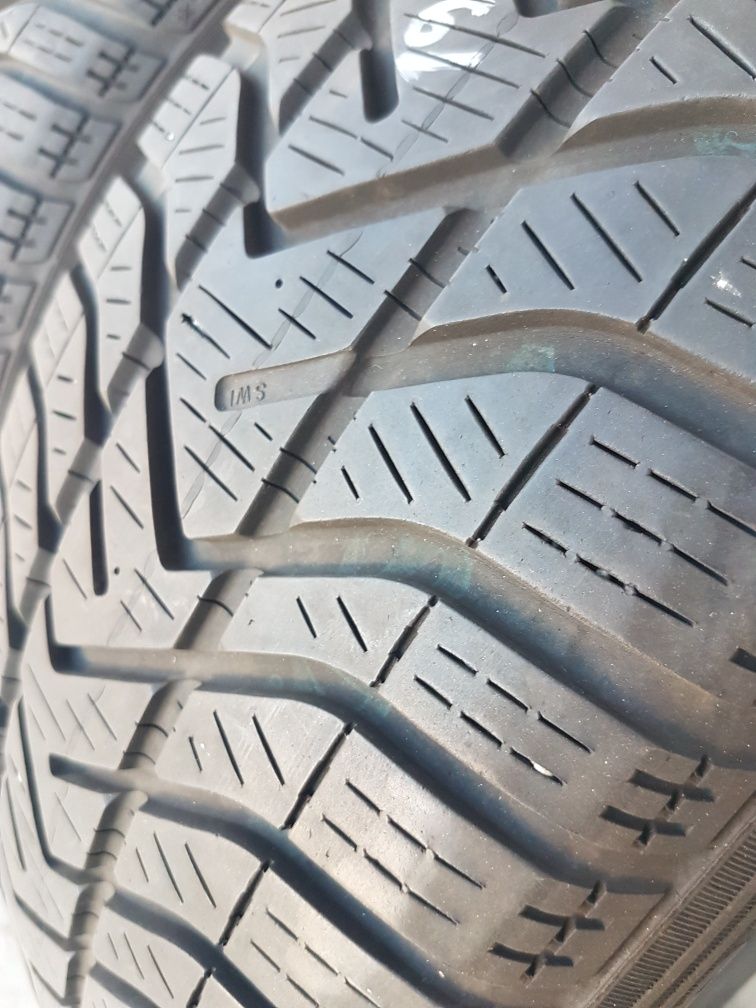 Зимни гуми 2 броя PIRELLI SnowControl 195 55 R17 дот4115