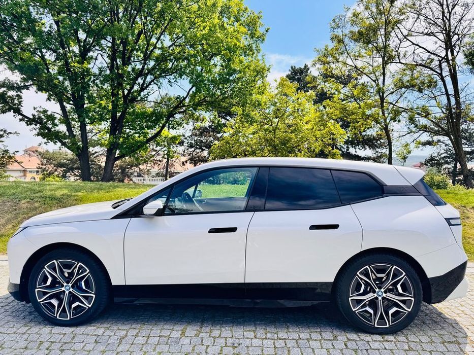 BMW iX BMW iX xDrive40 fab. 2023 In GARANTIE BMW