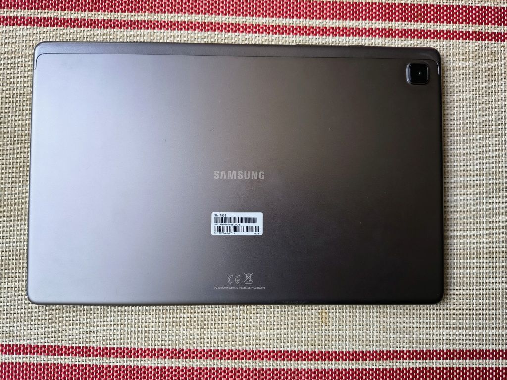 Продавам таблет Samsung