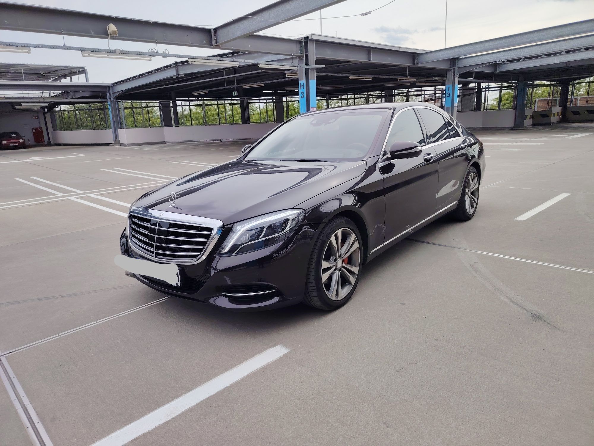 Inchiriere Mercedes S Class cu sofer Clasa Lux