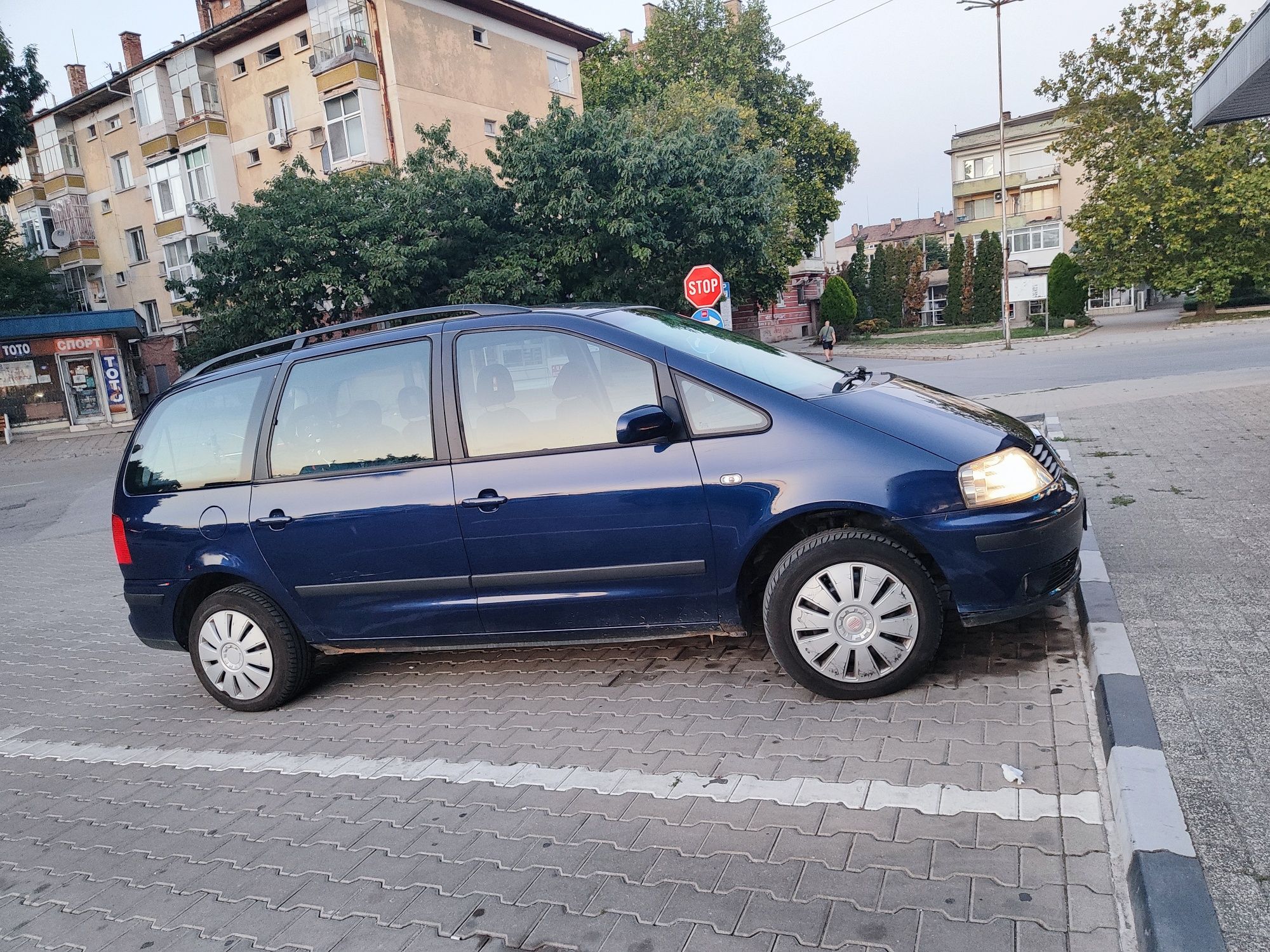 Seat Alhambra 2004 газ