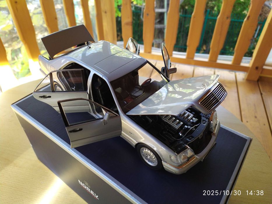 1:18 Метален модел на Mercedes Benz S600 /W140/ - Норев