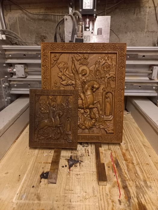 Икона "Свети Георги-победоносец".Машинна дърворезба.