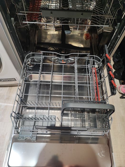 Съдомиялна машина AEG