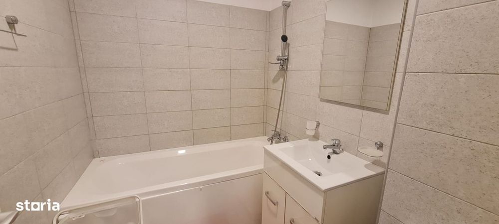 Proprietar, Favorit, 9/9, 32 mp, metrou la 100 m, mobilata si utilata