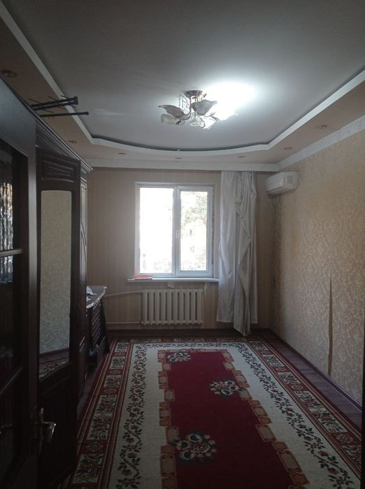 Срочно продам 2/4/4 квартиру метро новза Чиланзар 5