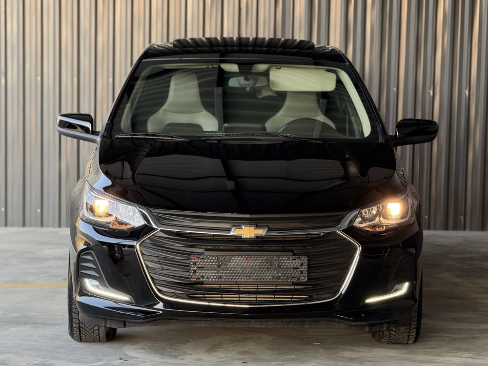 Chevrolet Onix premier plus