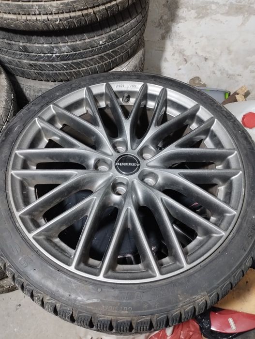Vând jante pe 18