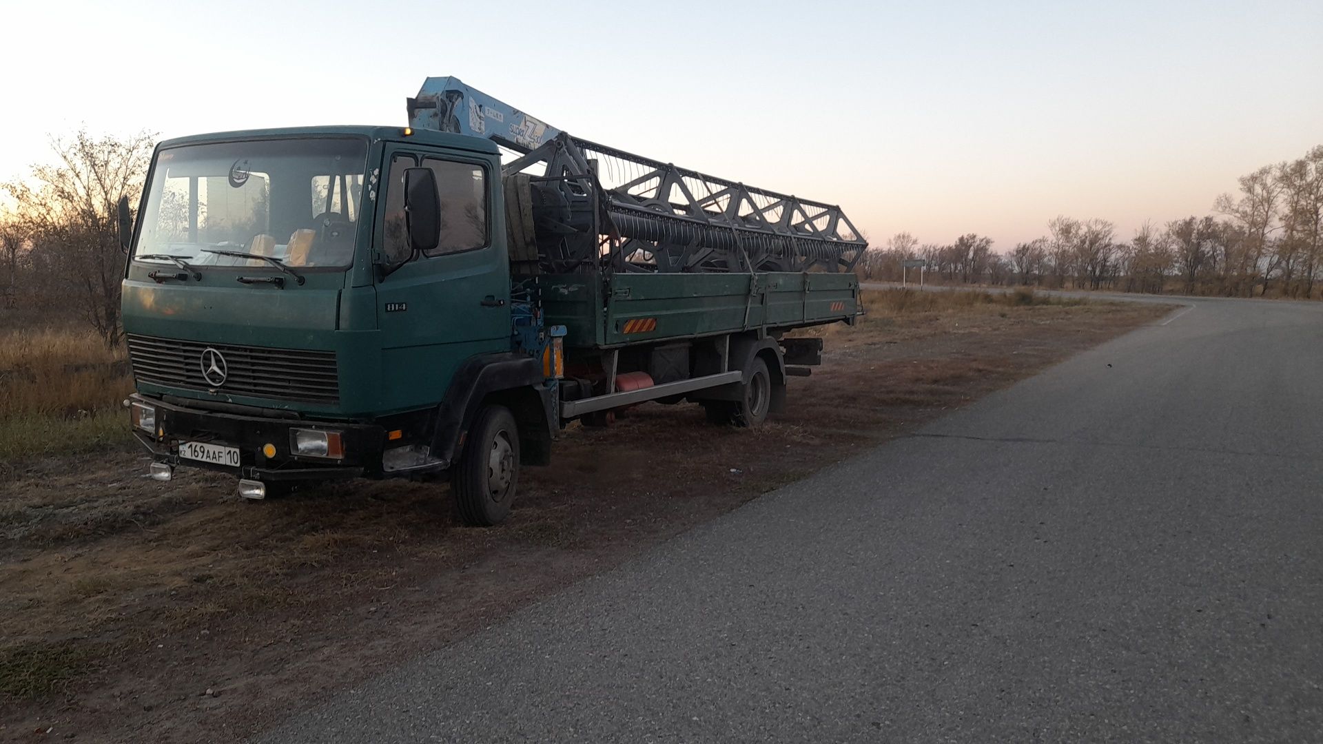 Услуги манипулятора автовышки спецтехники город меж город командировки