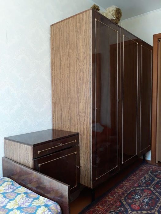 Спальный гарнитур