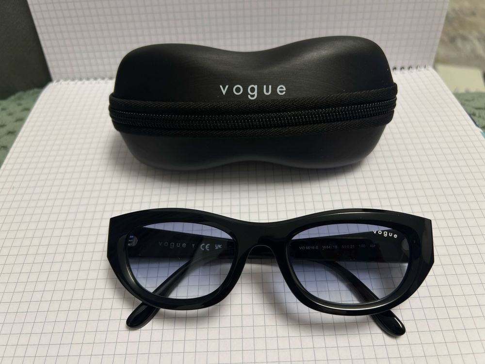 Ochelari de soare Vogue
