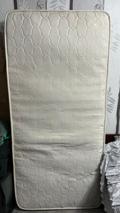 Продам матрас 1,5. В связи с переездом