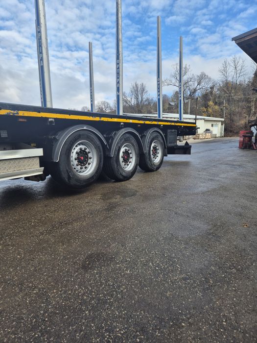 Semiremorca Pavic..transport forestier..lemne..bustean