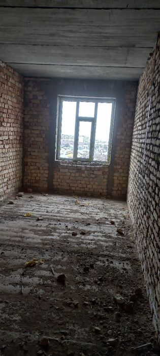 Kvartera sotiladi qiziltepadan 100 kv