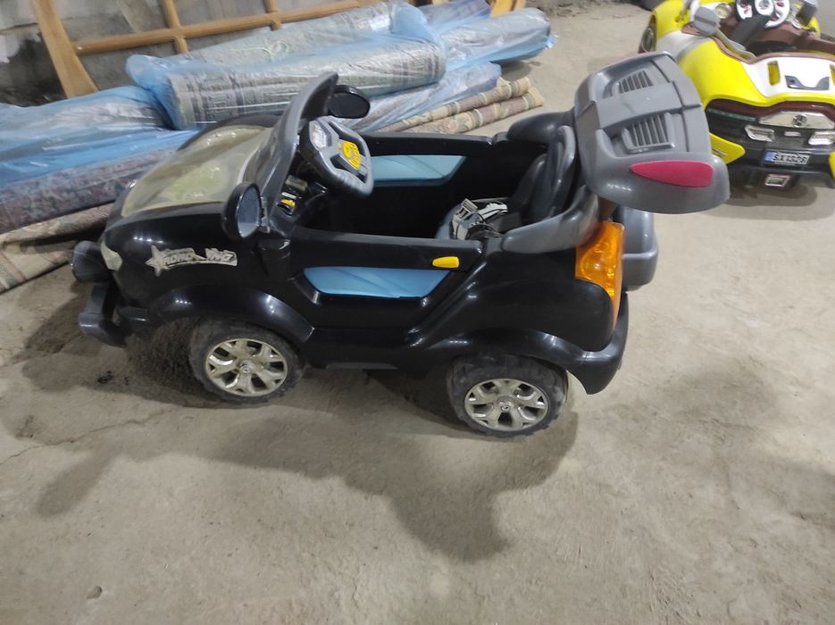 Продается детская машина Джип