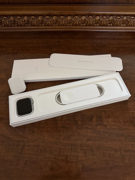 Продам Apple Watch Series 8 45mm!