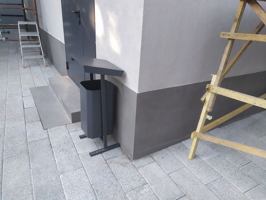 Выполняю работы с кафелем