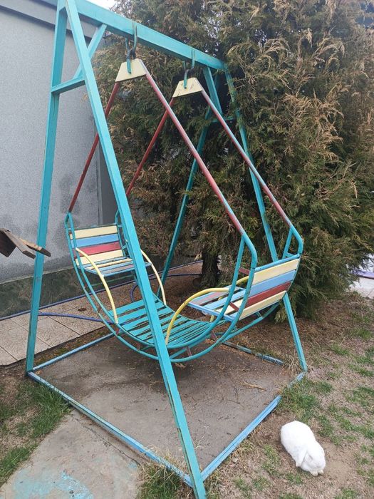 Продаються качели железные