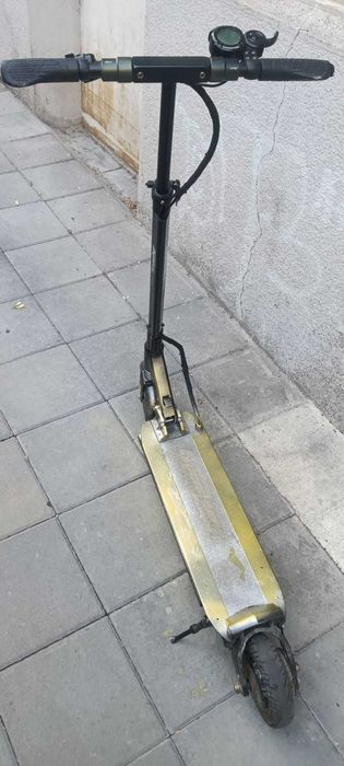 Електрически скутер, тротинетка, батерия OK, зарядно,с или без седалка