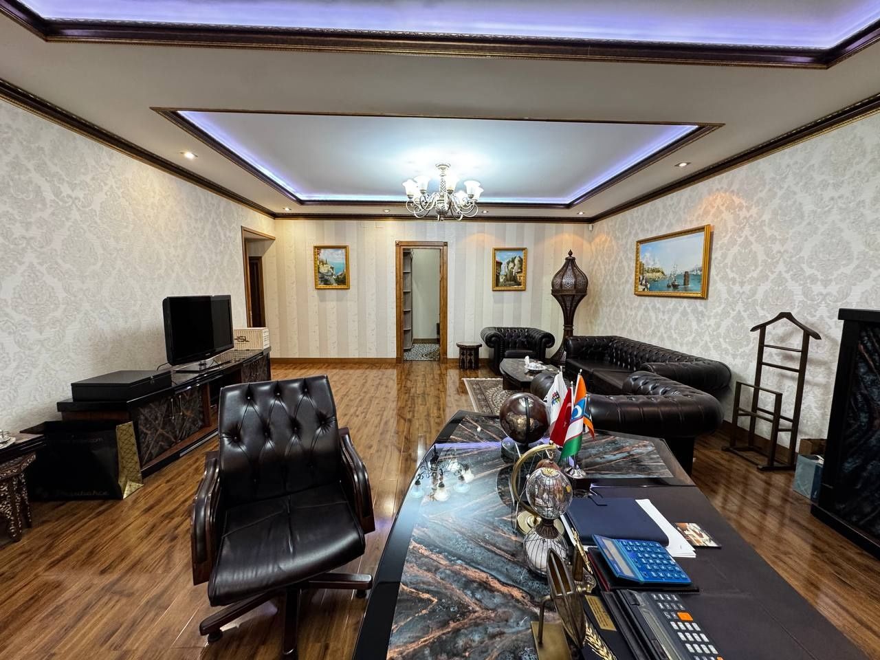 Сдаёться офис Ц1. 250м² 8 Комнат.  Первая линия .