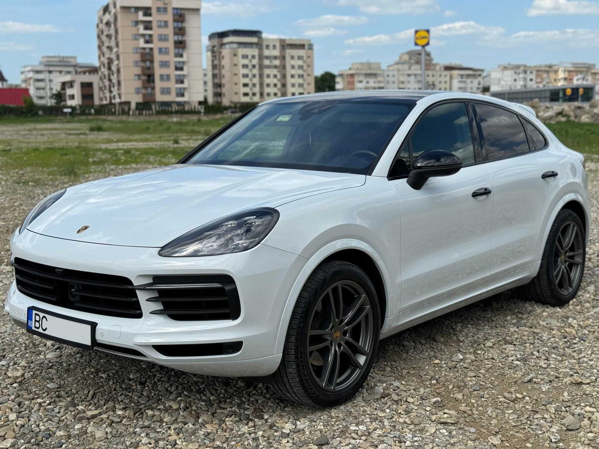 Porsche Cayenne Coupe 2020 / GTS Pachet