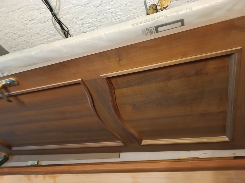 Продам межкомнатные двери