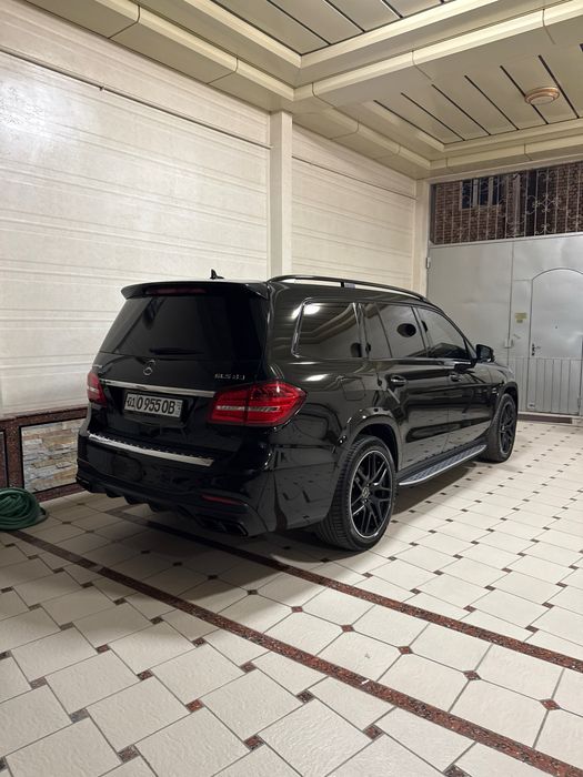 Mercedes-AMG GLS 63 Night-Package 2019