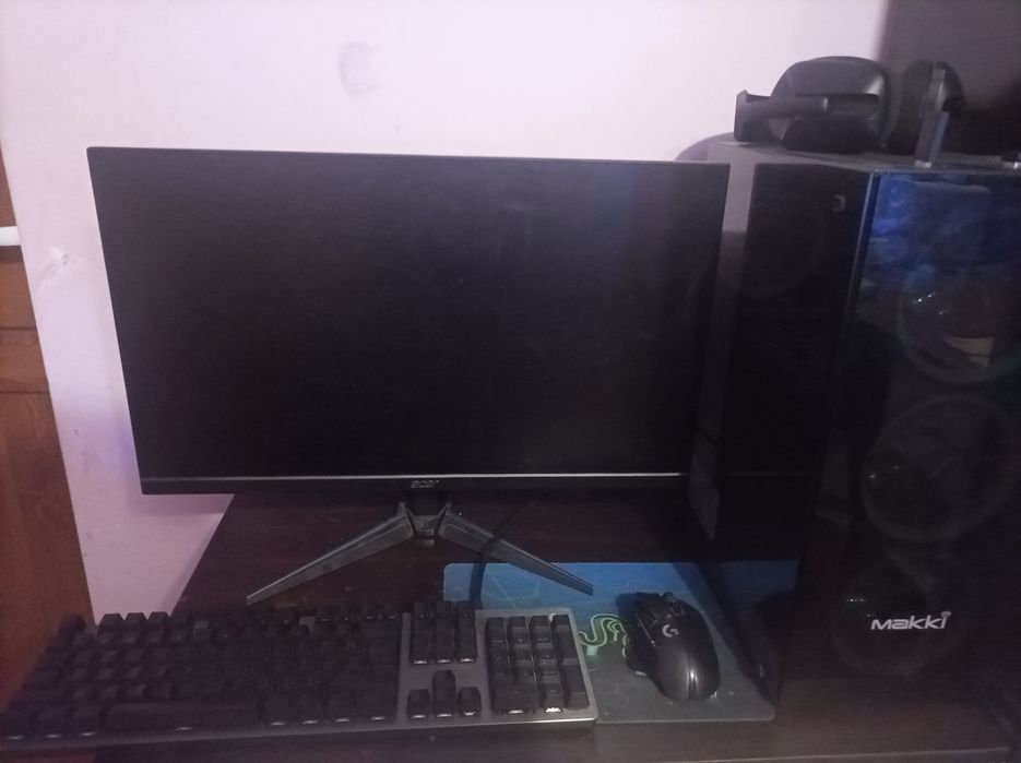 Продавам цял gaming setup