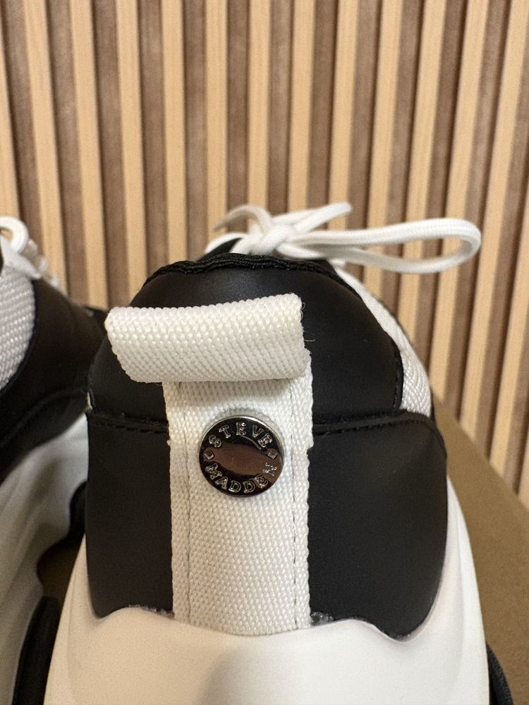 Сникърси Steve Madden 38