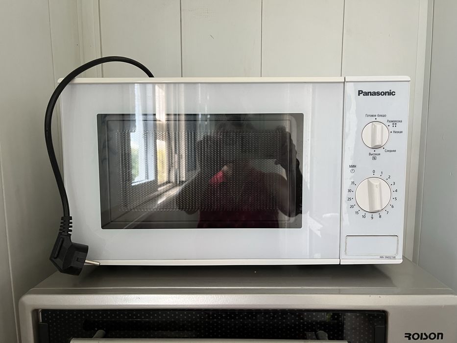 Микроволновая печь Panasonic ,нужен ремонт