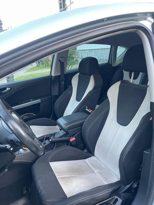 Vând seat Leon 1p
