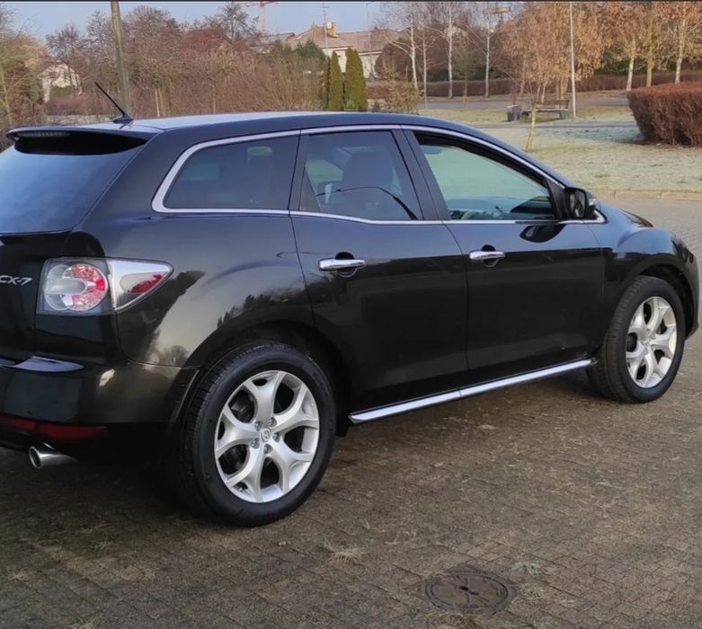 Vând Mazda CX7...
